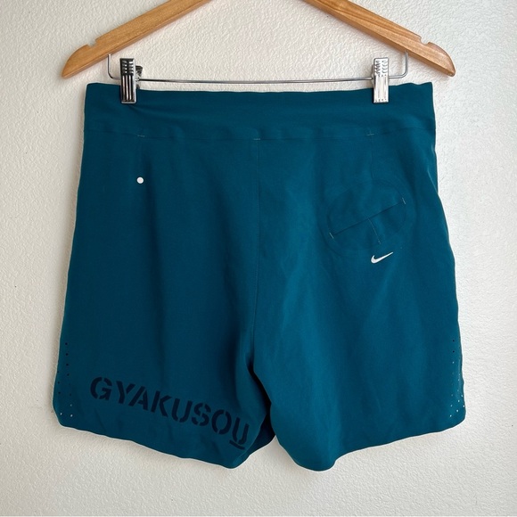 Nike x Undercover Lab Gyakusou | Men’s Running Shorts - Picture 3 of 12